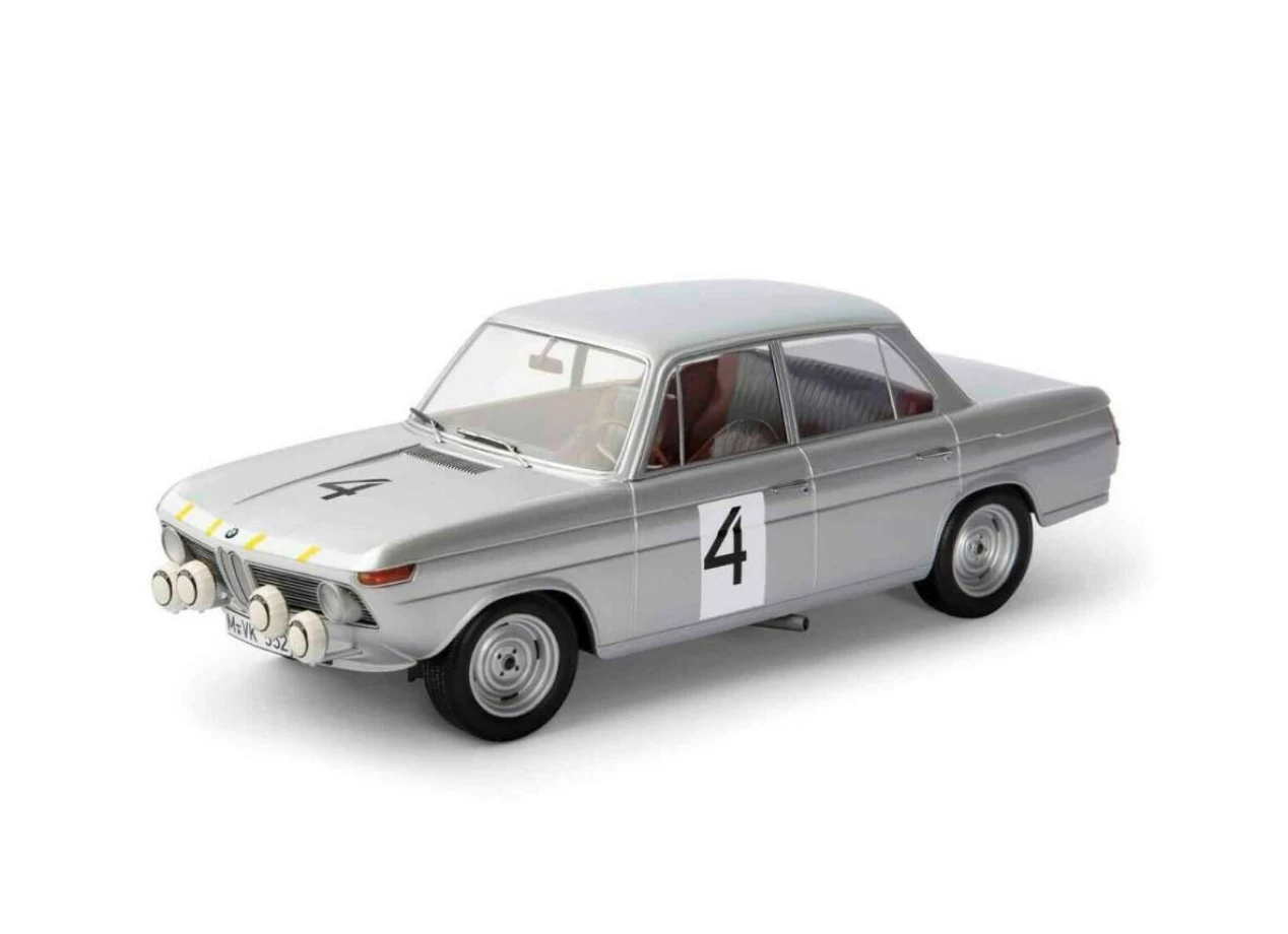 Модель автомобіля BMW 1800ti 1:18, сіра
